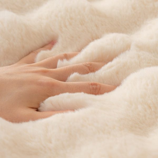 Cosy Plush Solid Colour Non-slip Sofa Cover - Image 15